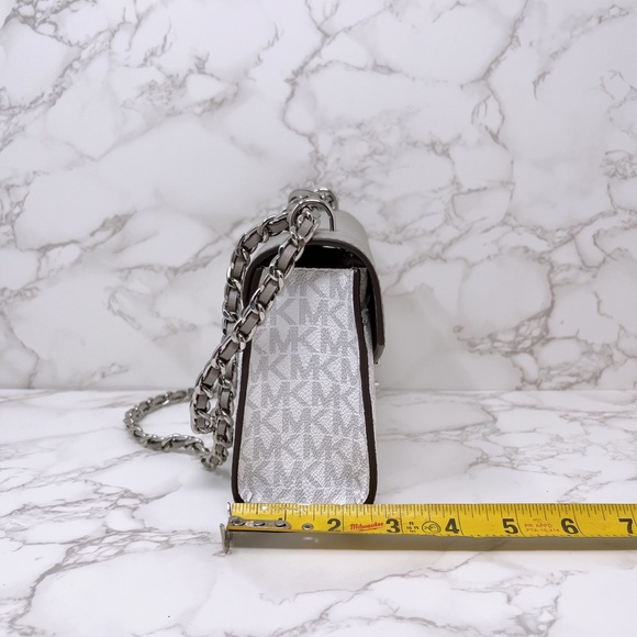 Michael Kors Rose small Crossbody - Picture 3 of 9